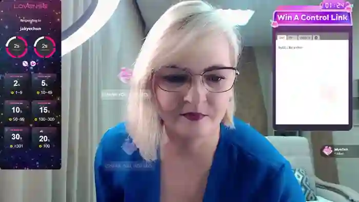 BlondeBrilliant7
