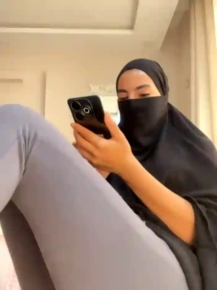 Hijabi_HotGirls