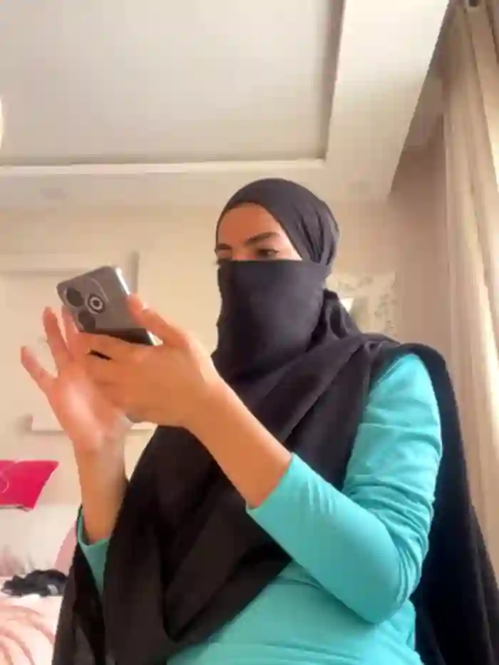 Hijabi_HotGirls