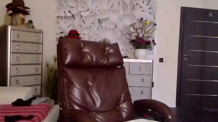 HornyMilf_555
