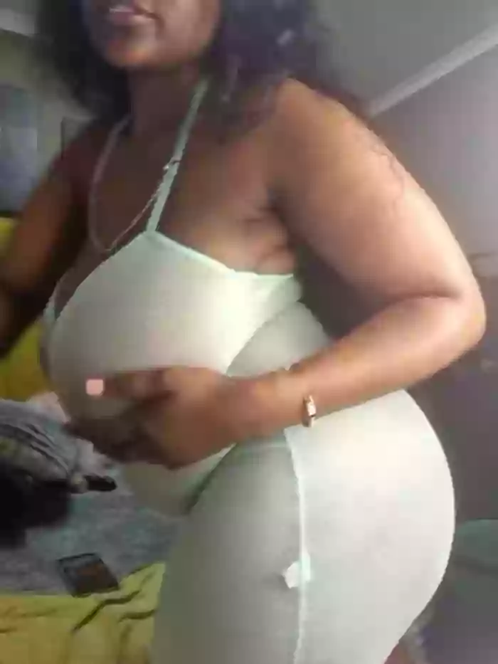 Bustygoddess32