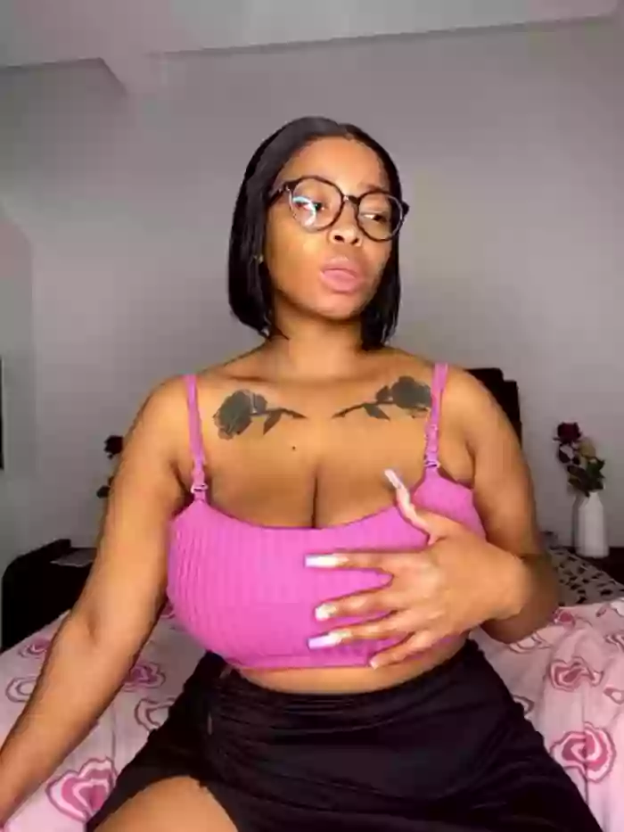LoveBustyX