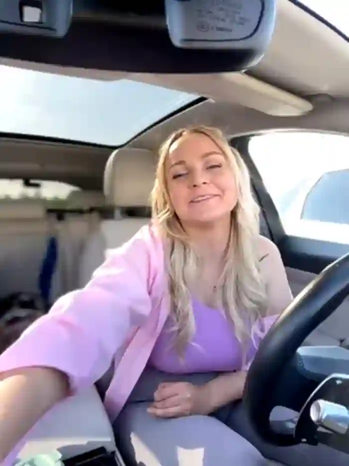 Bondgirl_013