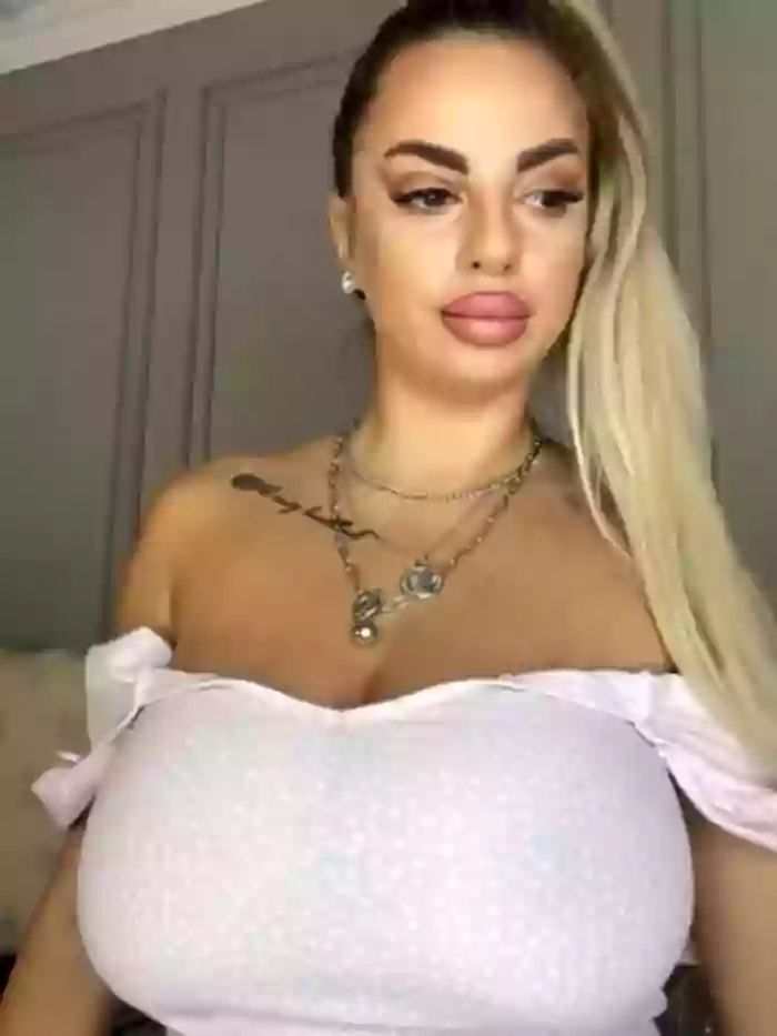 CassieJollie