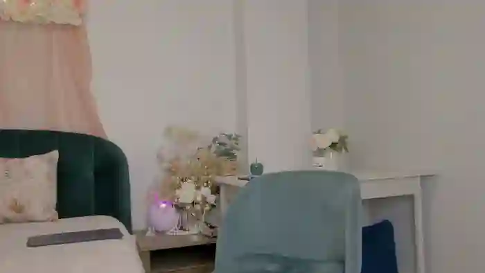 ClassyTinaa