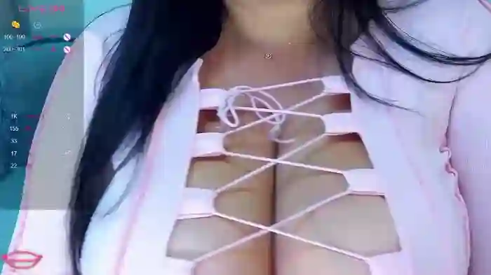 Valeri_wow_Boobs