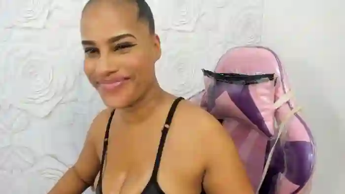 pamela_guzmaan