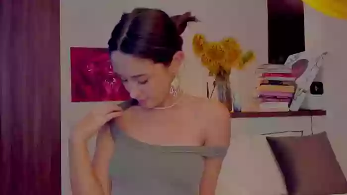 Alexa_Girl1