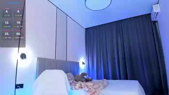 Naomi_52
