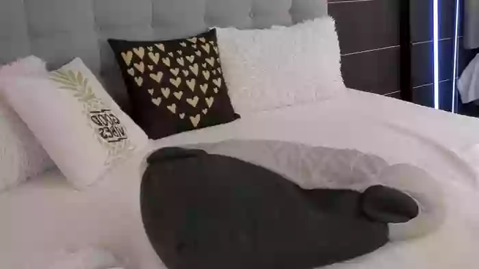 Bella_TS_