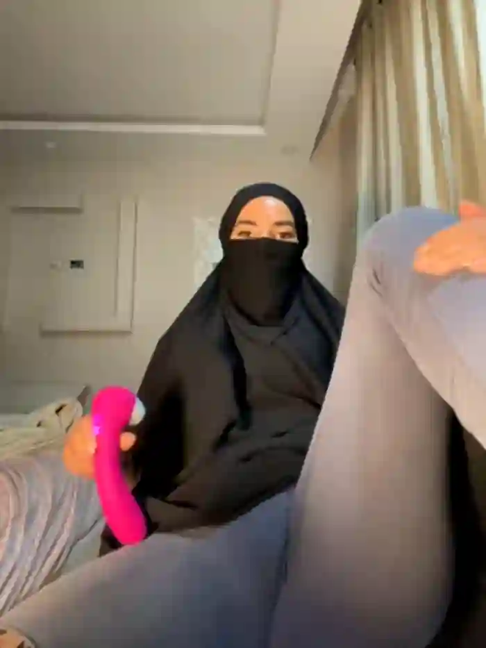 Hijabi_HotGirls