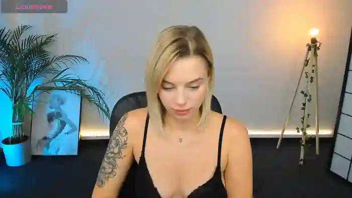 Alicia-Luv