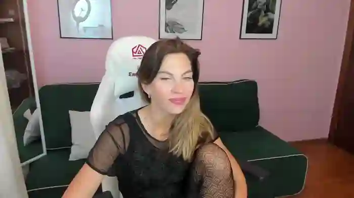 Selena_Rase