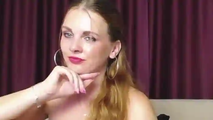 Nadia_Love