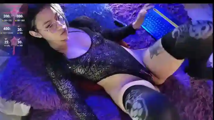 -Camila_
