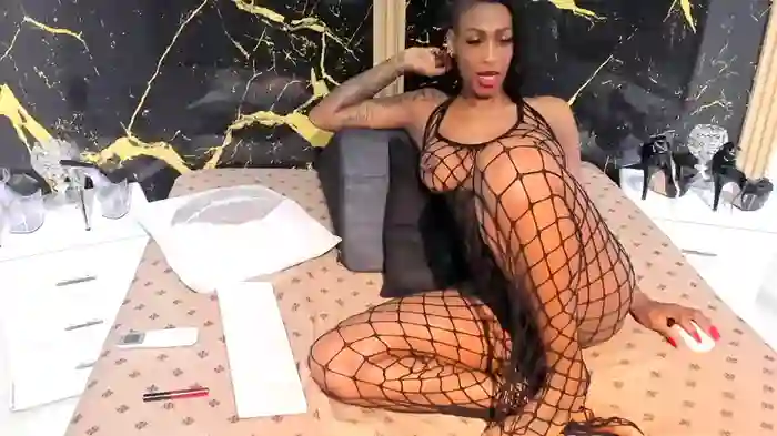 NahomyOwen