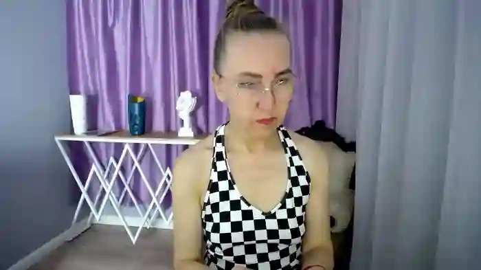 queen_a_n_i