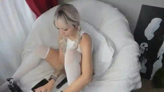 foxy_blond