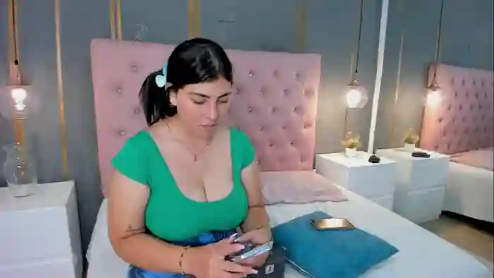 valentina_and_alessa