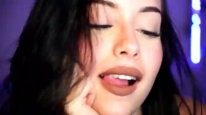 Naomii18_