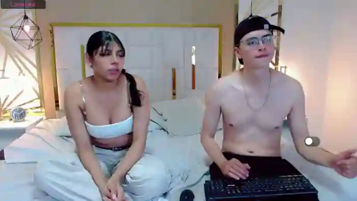COUPLECUMBONNY