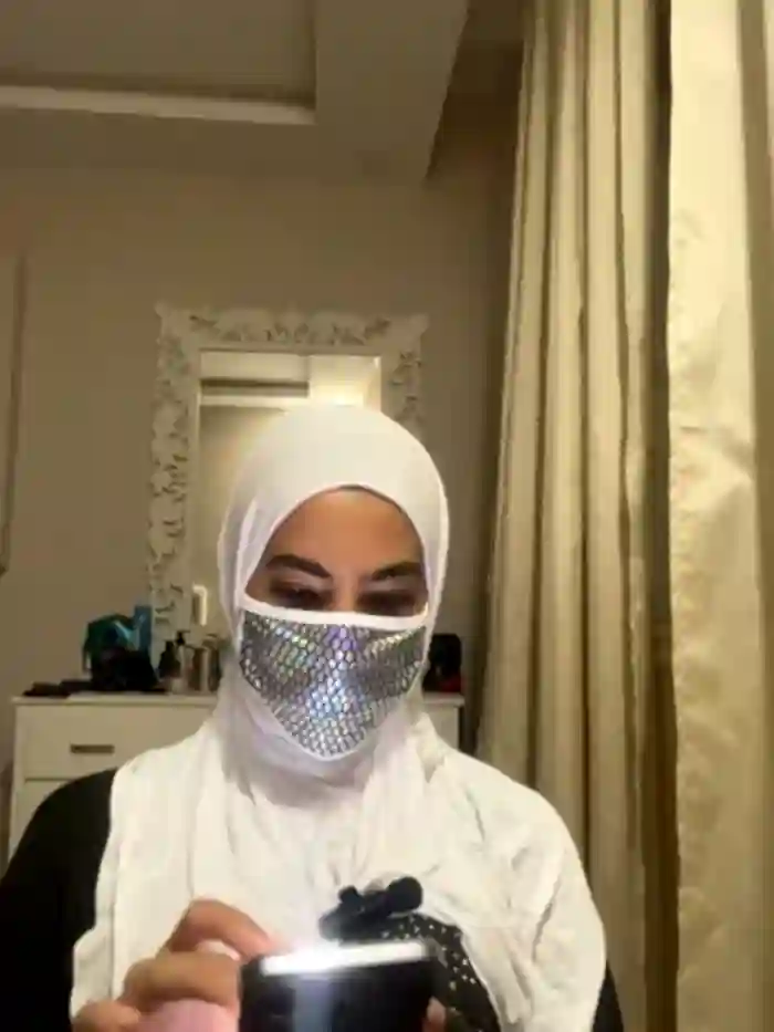 Hijabi_HotGirls