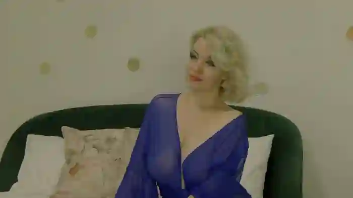 ClassyTinaa