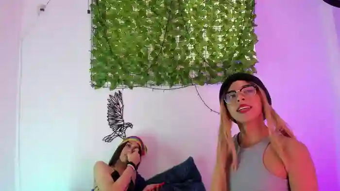 Babysitting_hot_Ts