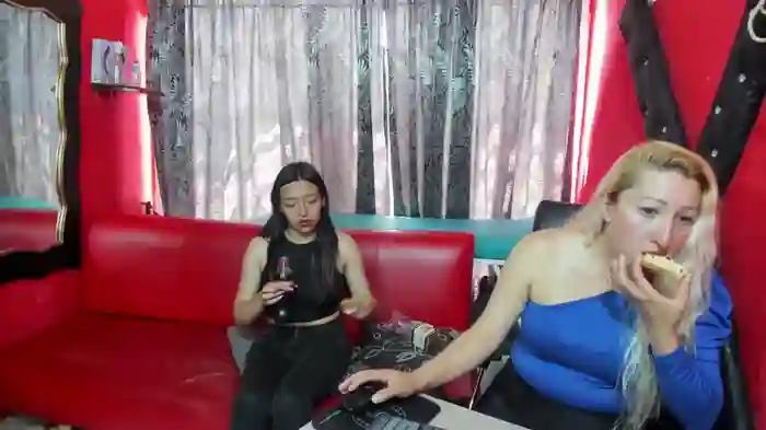 lesbiancuple