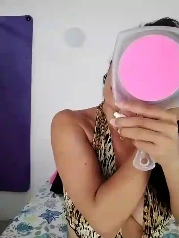 YOURSDEBORA