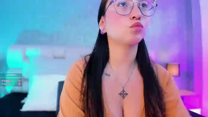 lucy_neil