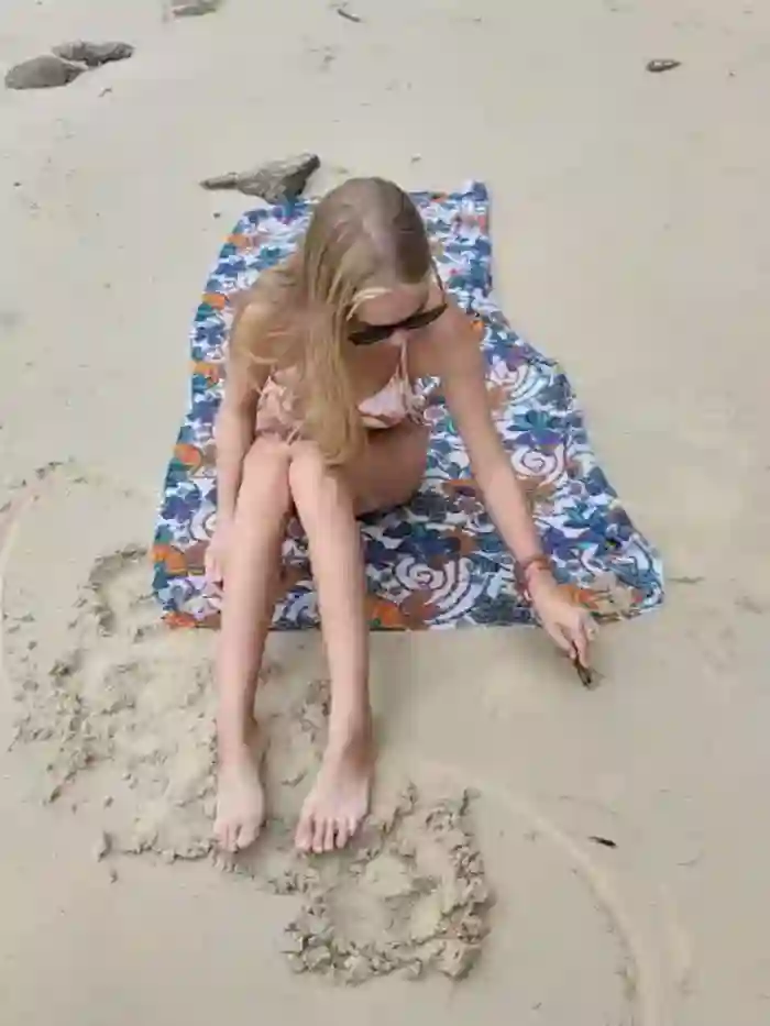 Two_Hot_Cats_Love