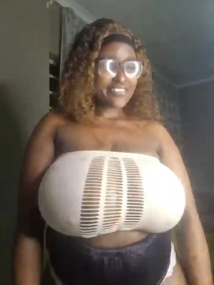 Bustygoddess32