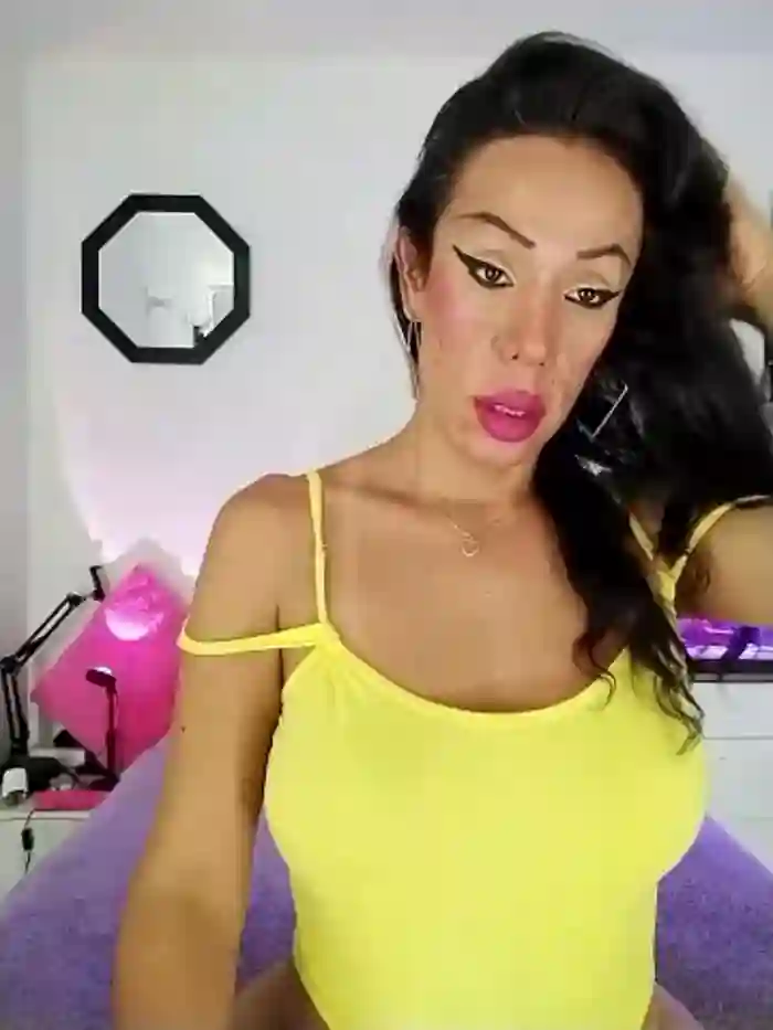 YOURSDEBORA