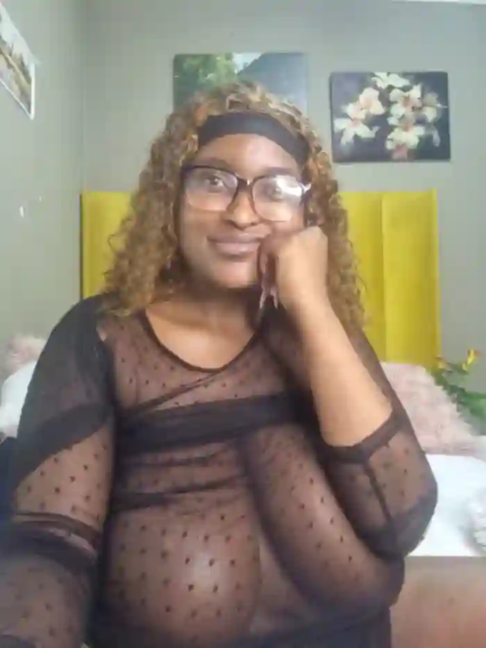 Bustygoddess32