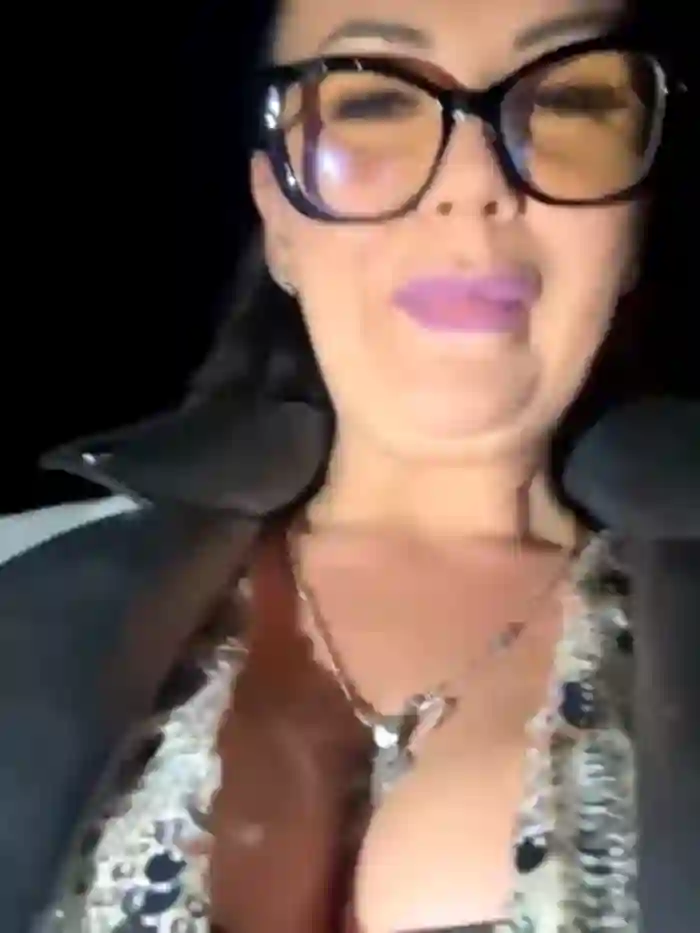 Young_hot_mom