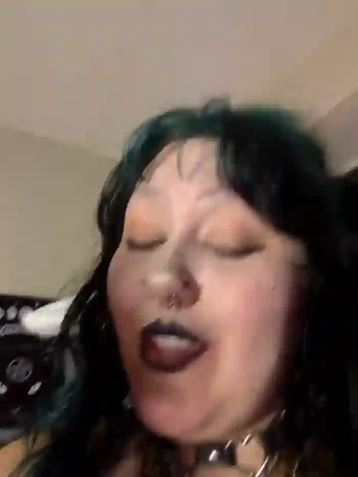 Cutegothcrybabyx