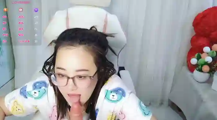 YY-Nicole