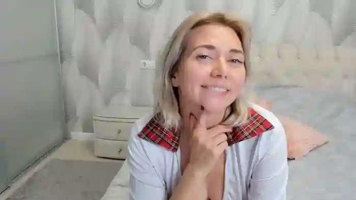 amanda___grey