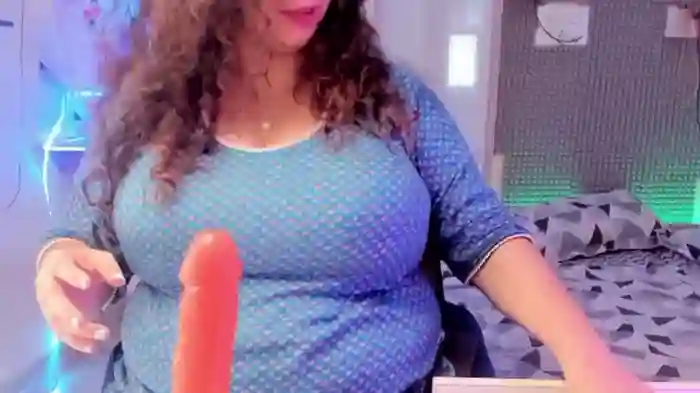Gulabi_Queen