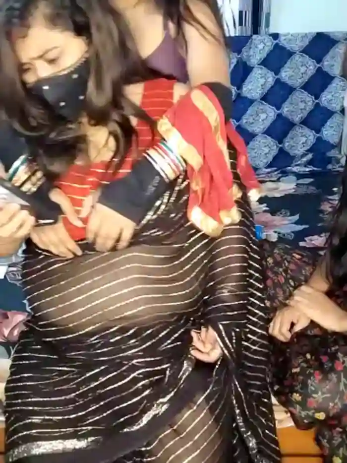 Indian_hotmilfs