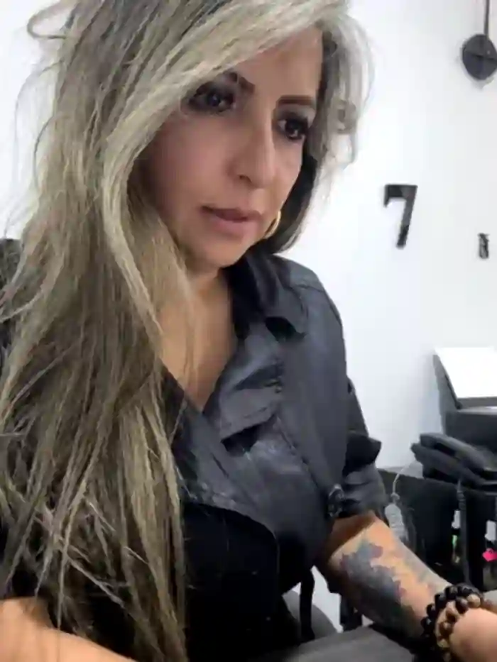 _Abril-Office1