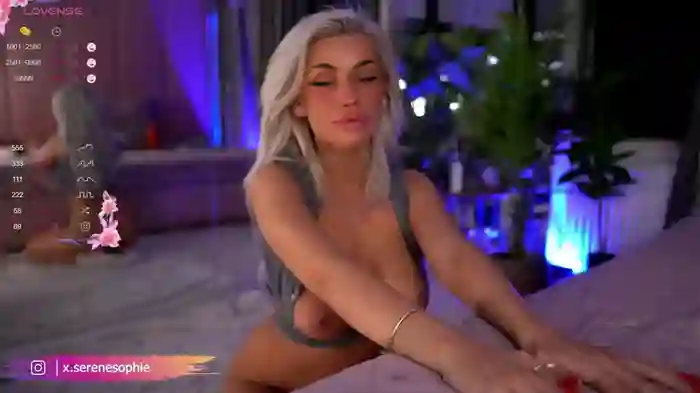 Serene_Sophiex