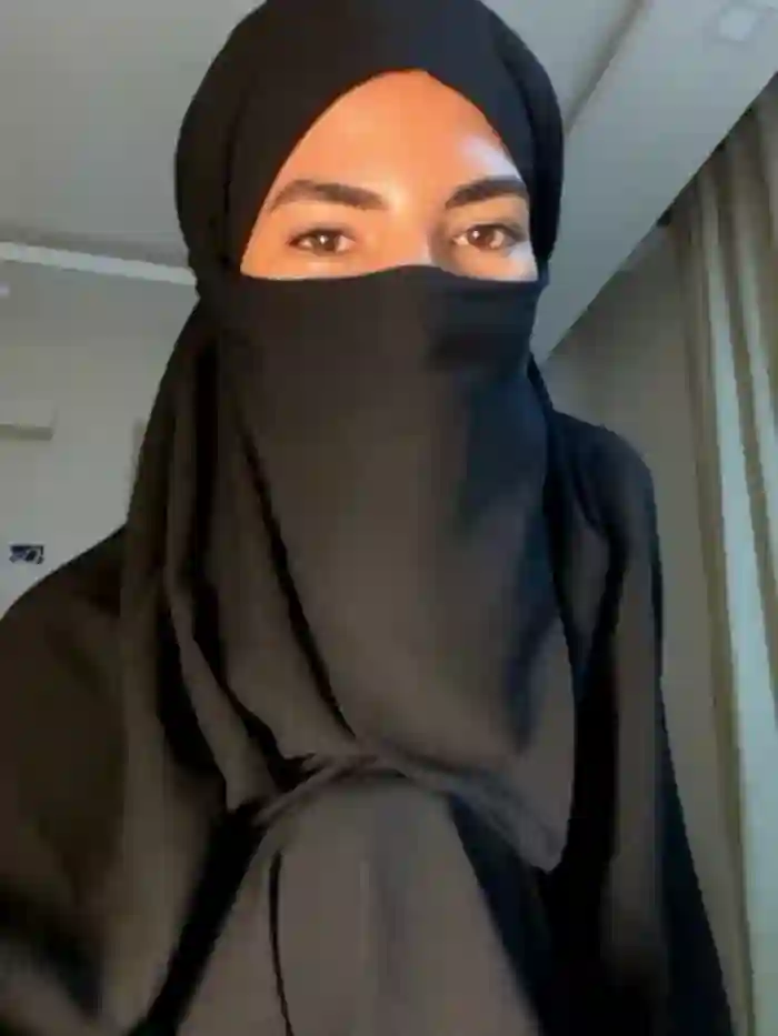 Hijabi_HotGirls