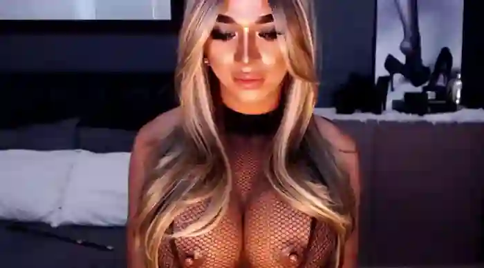 DominantLatina