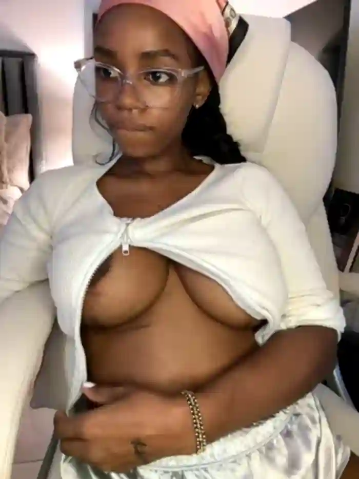 CharlottX