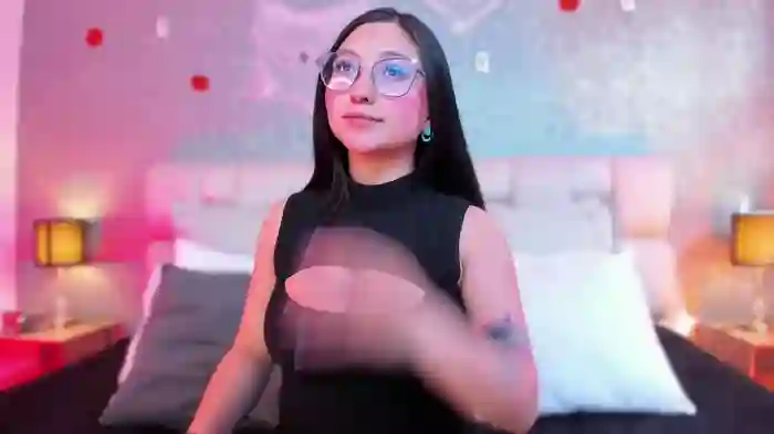 lucy_neil