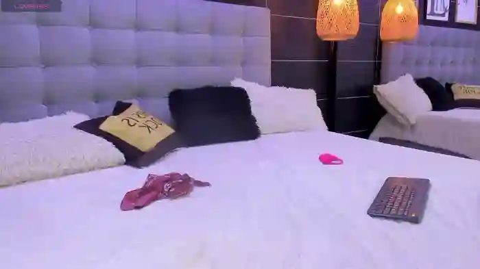 Bella_TS_
