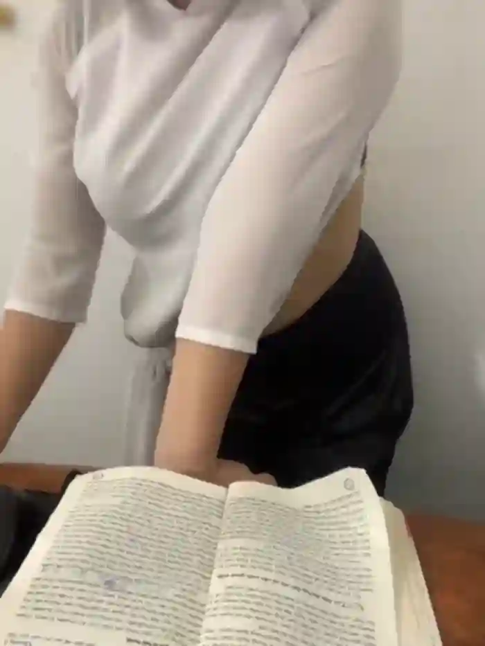 Schoolgirl_6969