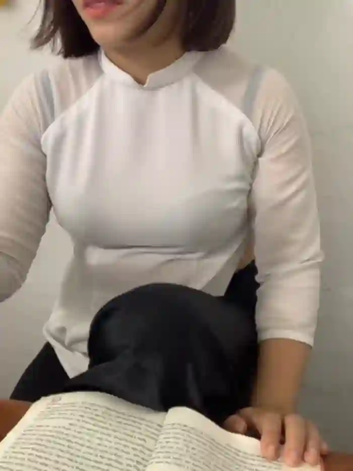 Schoolgirl_6969